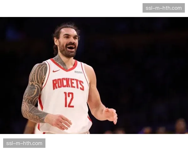 球队近况：防守效率下滑，但国王凭借历史级的进攻效率稳住排名